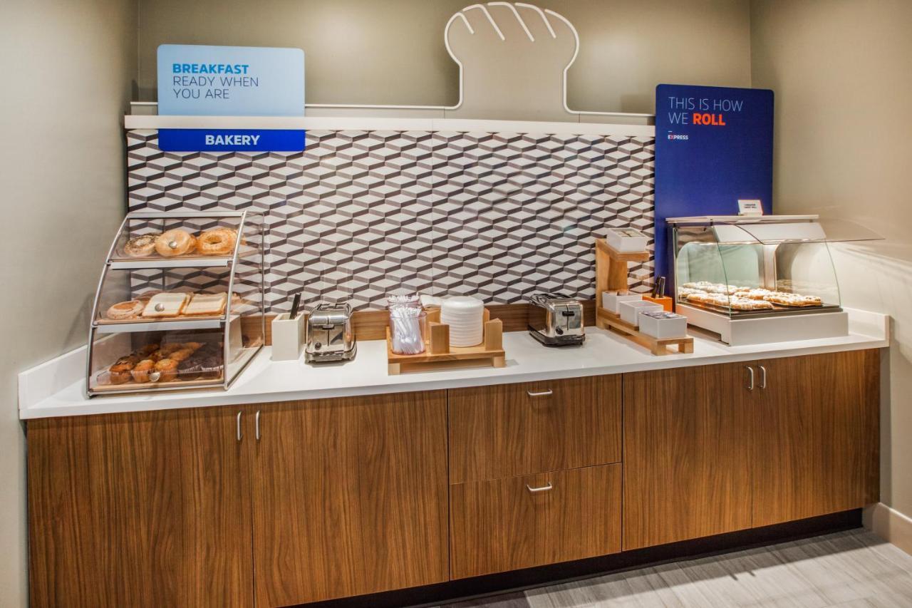Holiday Inn Express & Suites Gulf Breeze - Pensacola Area By Ihg Esterno foto