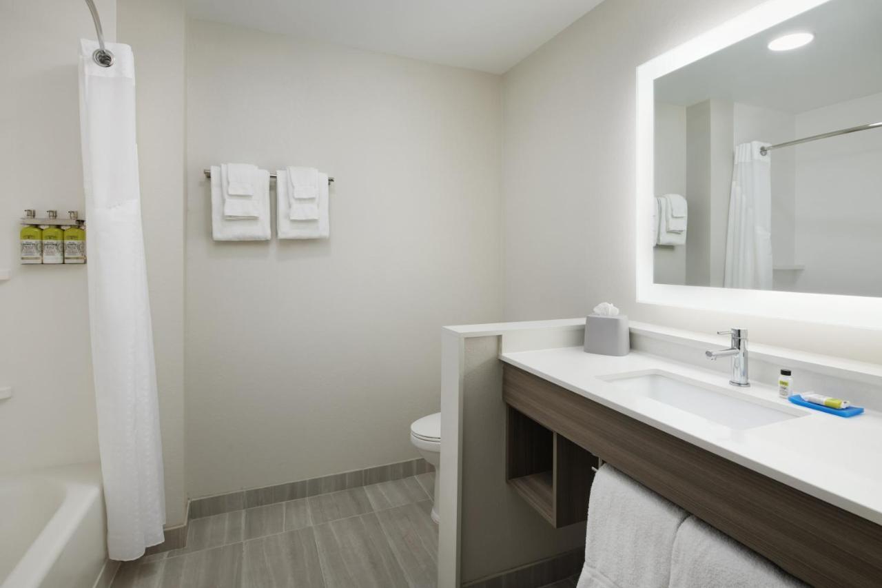 Holiday Inn Express & Suites Gulf Breeze - Pensacola Area By Ihg Esterno foto
